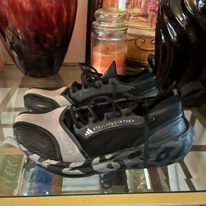Stella McCartney Black and Gray sneakers size 7